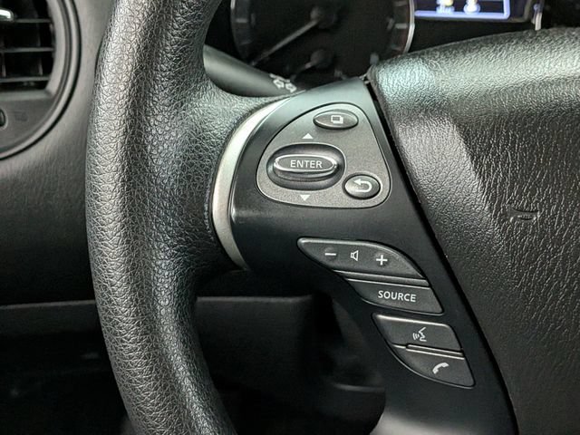 Used 2017 Nissan Pathfinder S AWD/4WD image 31
