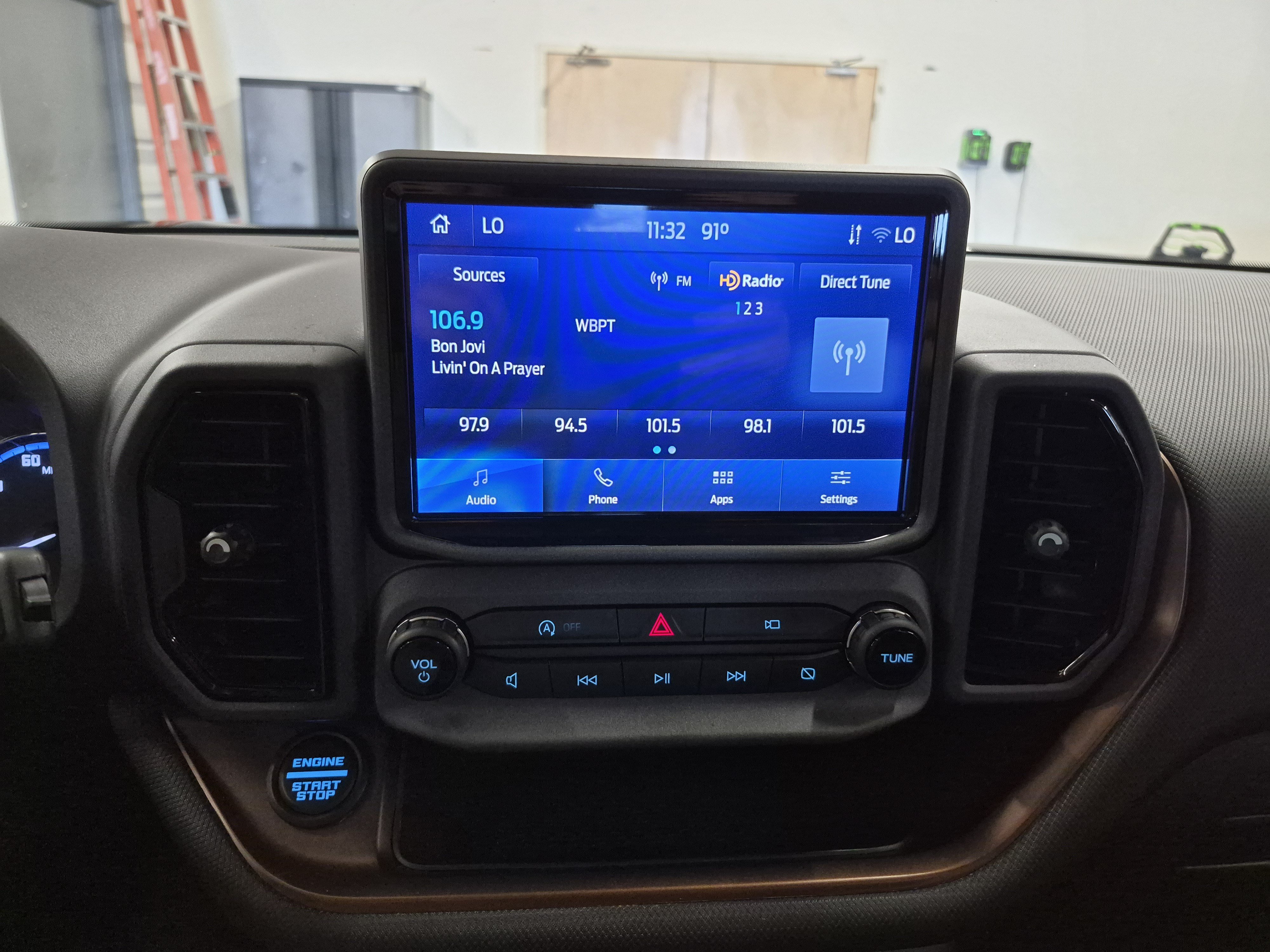 Certified 2022 Ford Bronco Sport Badlands w/ Premium Package AWD/4WD image 35
