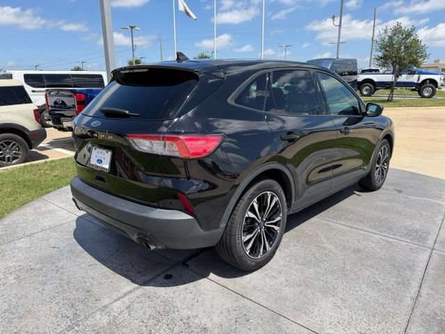 Certified 2022 Ford Escape SE w/ SE Sport Appearance Package FWD image 6