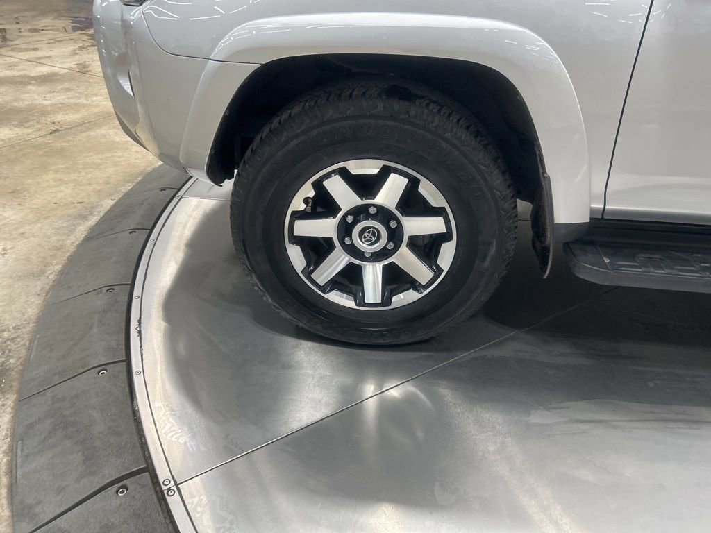 Used 2024 Toyota 4Runner TRD Off-Road Premium image 31