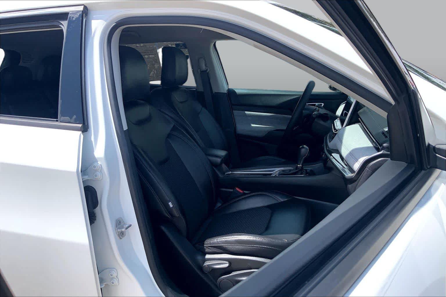 Used 2022 Jeep Compass Latitude FWD image 9