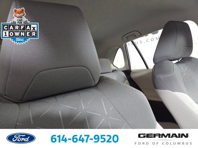 Used 2021 Toyota RAV4 XLE AWD/4WD image 21