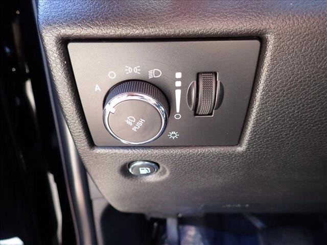 Used 2018 Jeep Grand Cherokee Limited AWD/4WD image 16