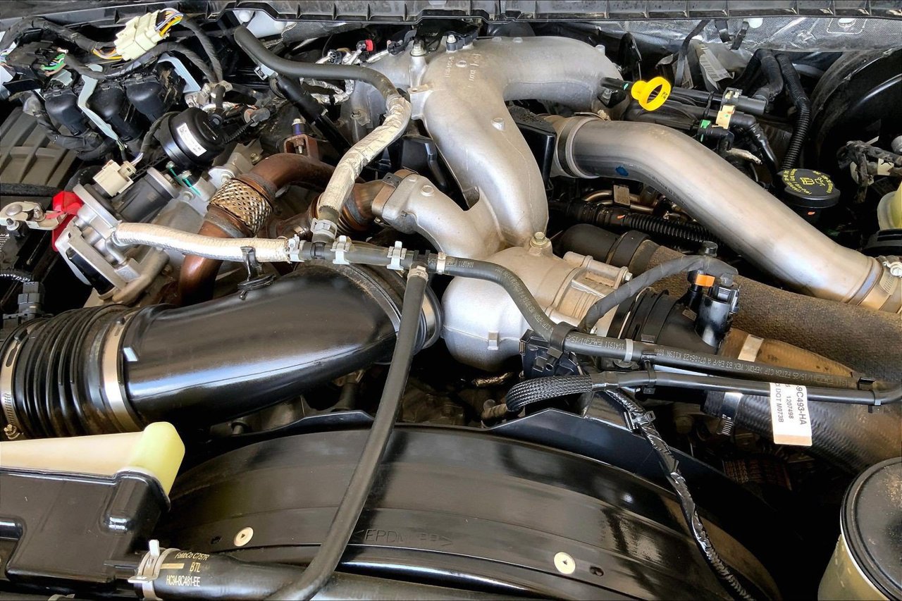 Certified 2025 Ford F350 XL w/ STX Appearance Package AWD/4WD image 32