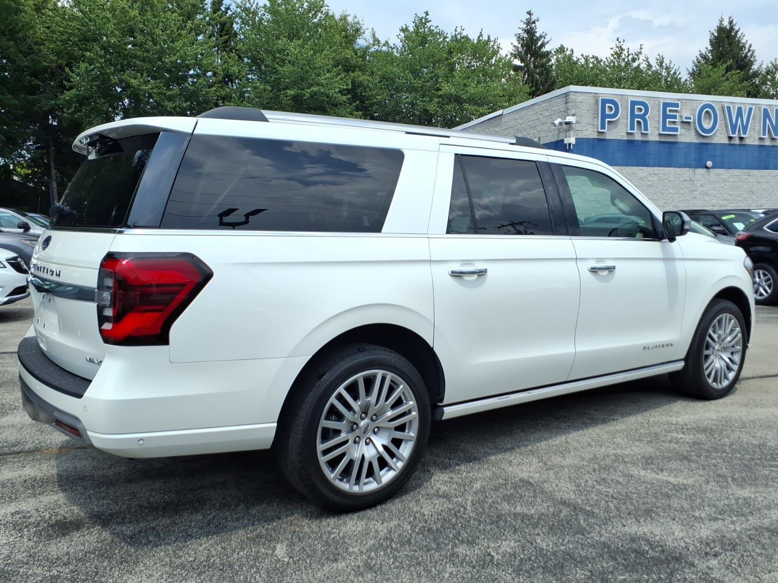 Certified 2024 Ford Expedition Max Platinum AWD/4WD image 3