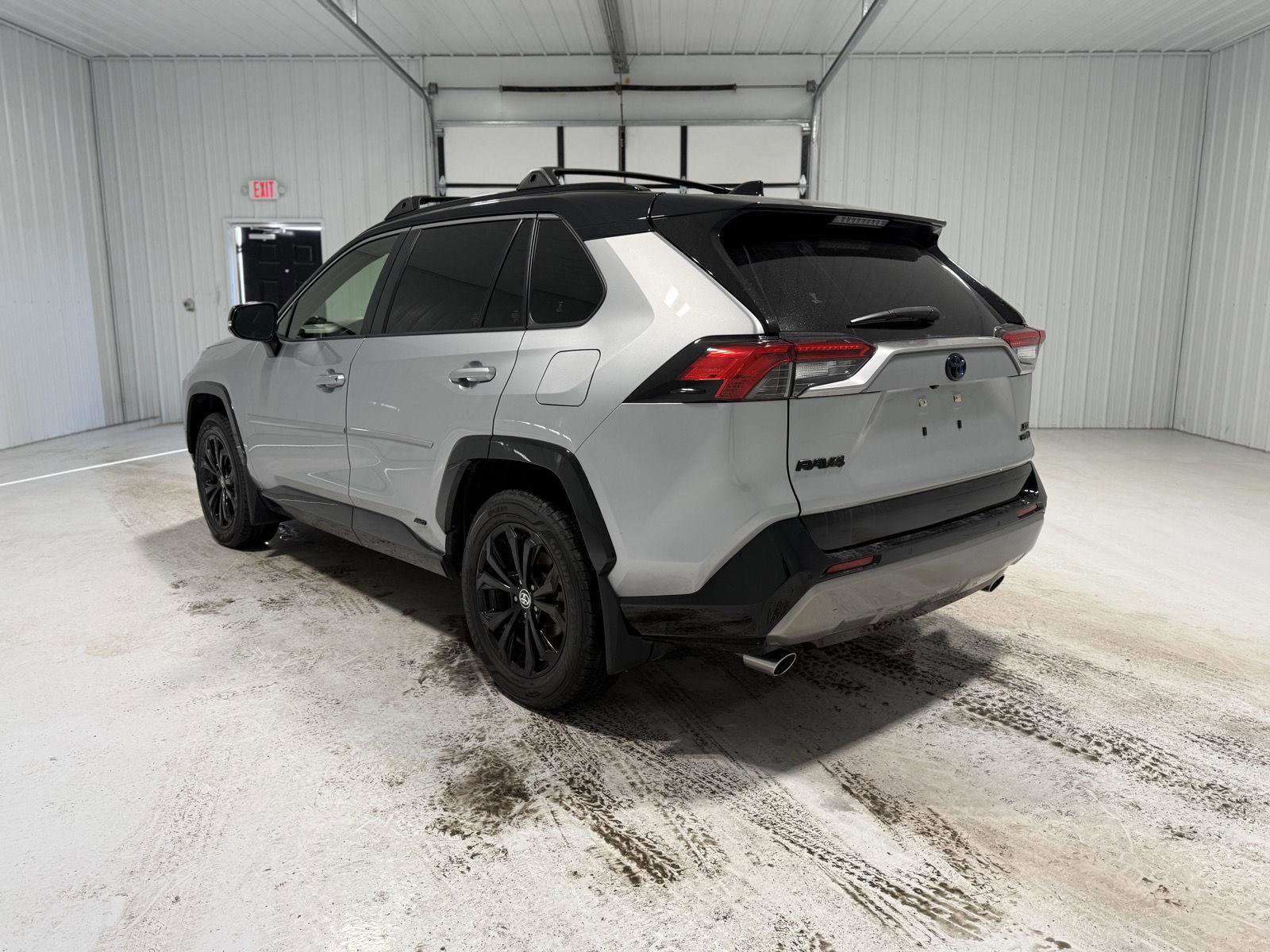 Used 2022 Toyota RAV4 XSE image 3