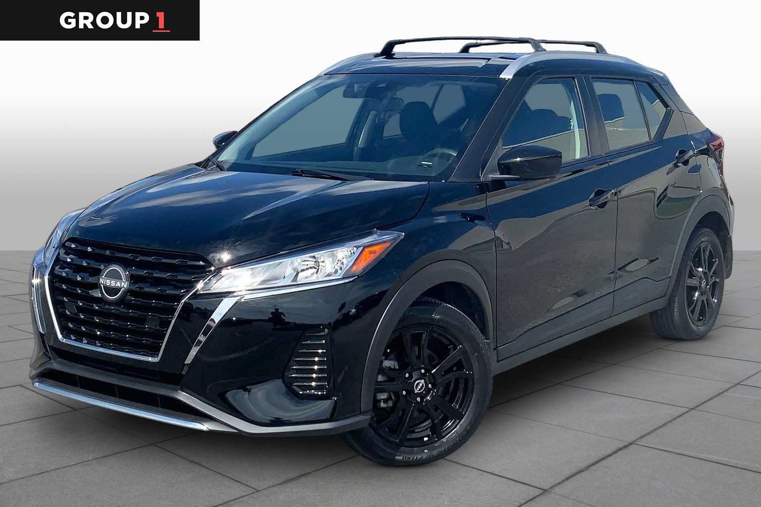 Used 2024 Nissan Kicks SV w/ Exterior Package FWD image 1