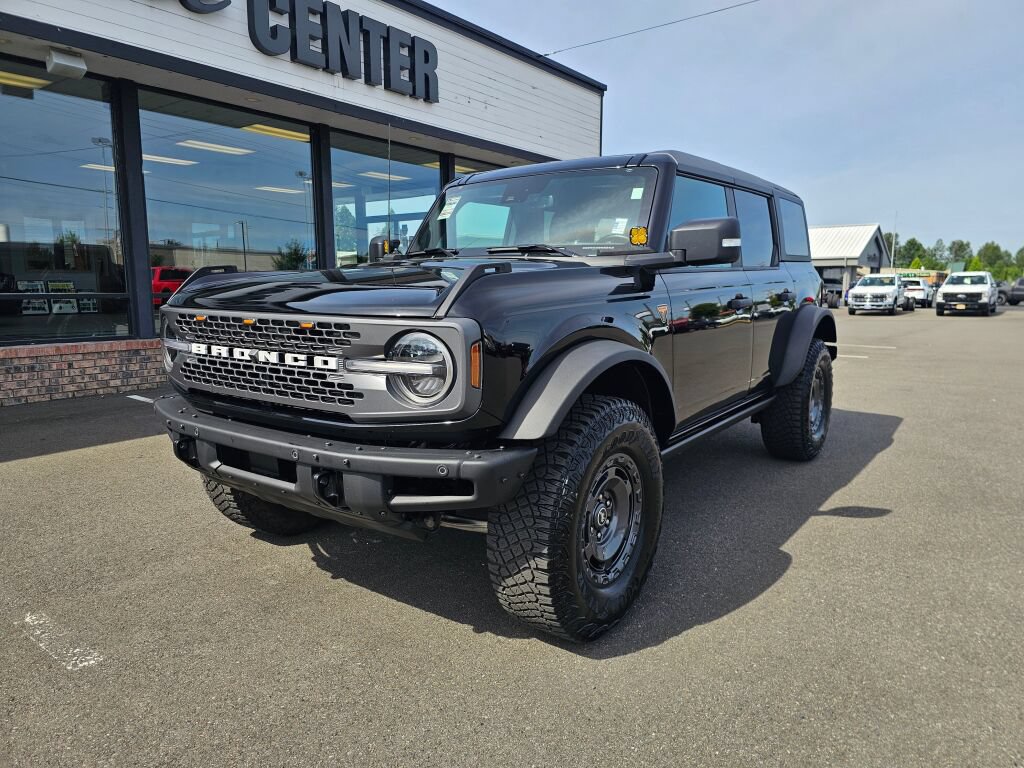 Certified 2024 Ford Bronco Badlands AWD/4WD image 2