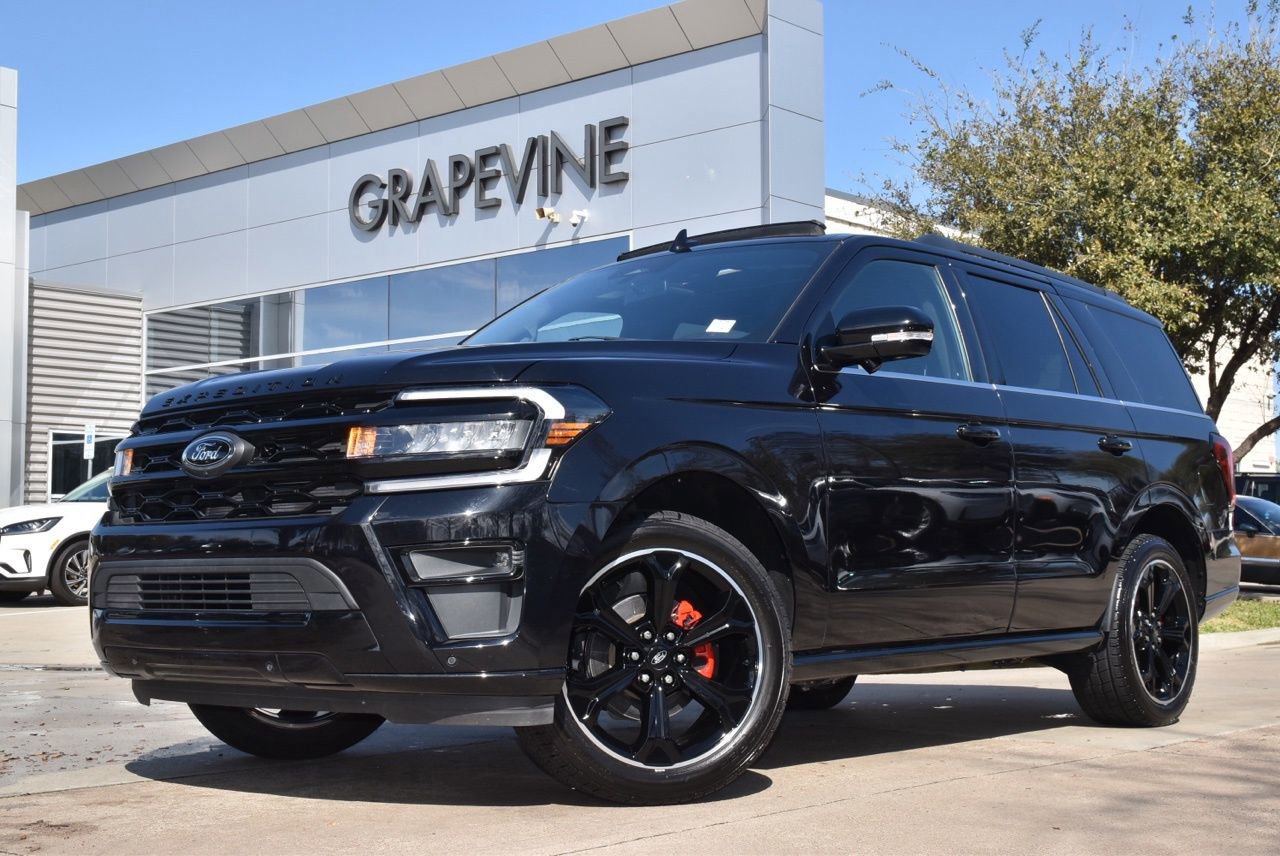 Certified 2023 Ford Expedition Limited image 2