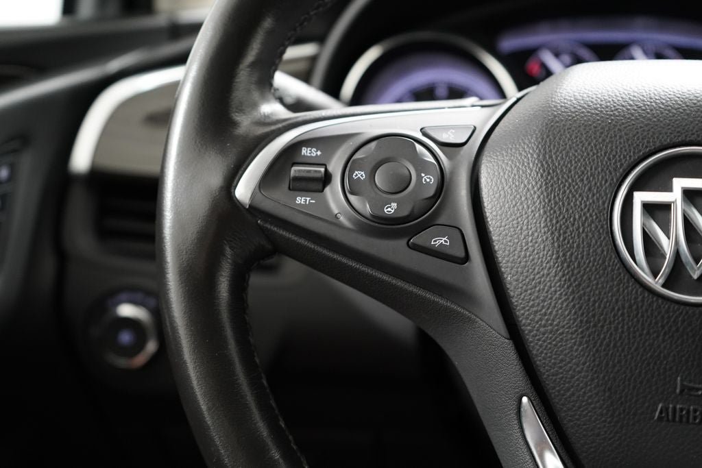 Used 2019 Buick Envision Essence AWD/4WD image 18