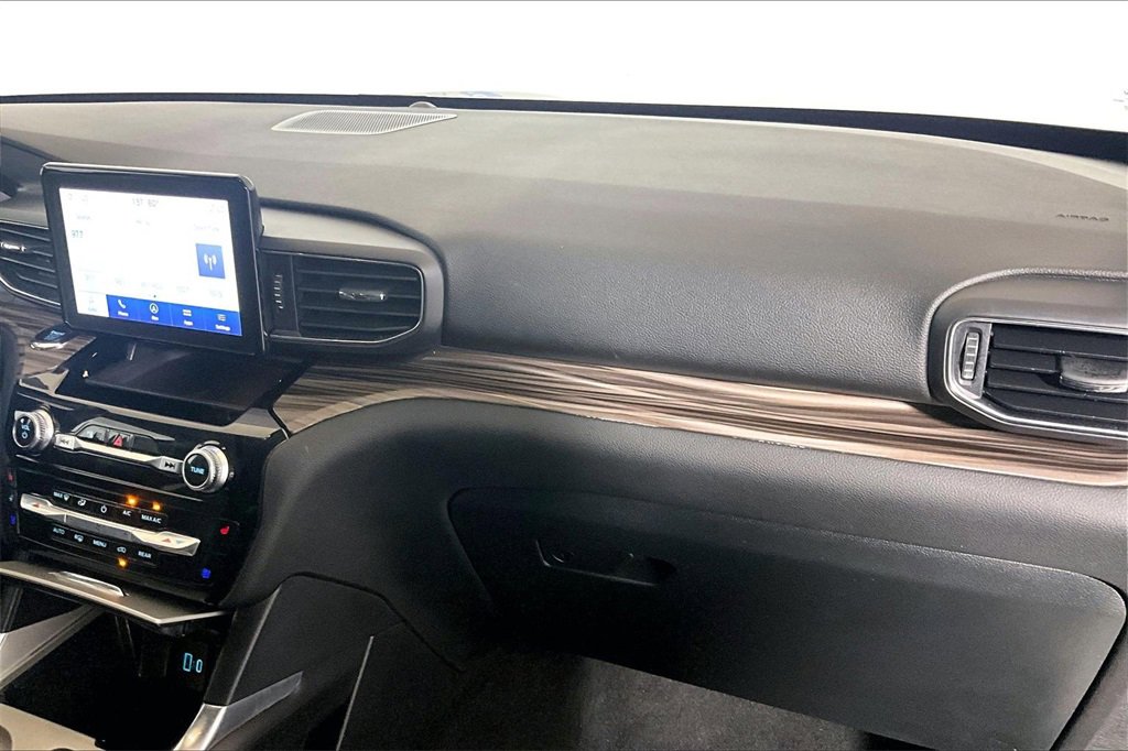 Certified 2024 Ford Explorer Limited image 12