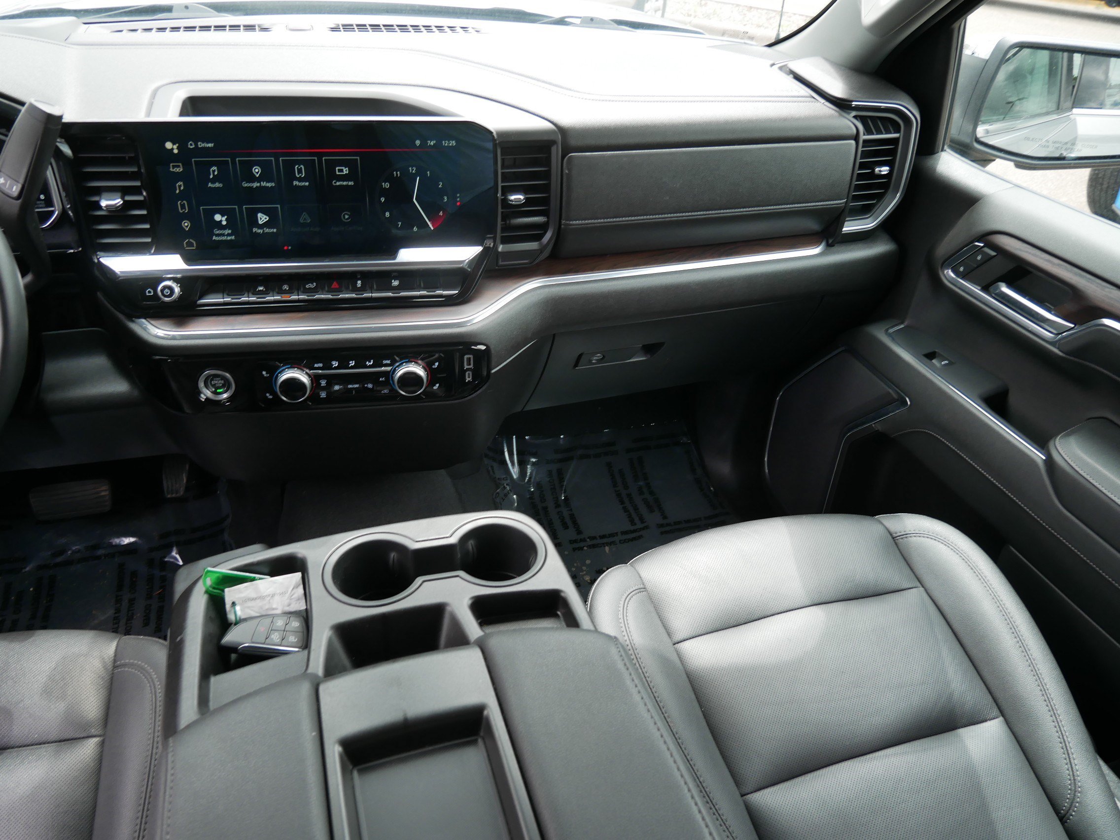 Used 2024 GMC Sierra 1500 SLT AWD/4WD image 11