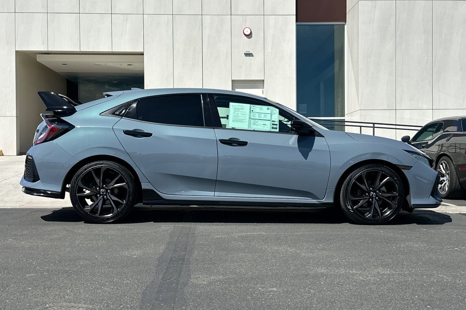 Used 2019 Honda Civic Sport Touring image 2