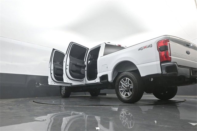 Certified 2025 Ford F350 Lariat image 39