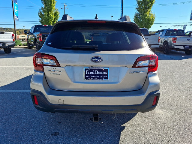 Used 2018 Subaru Outback 2.5i Premium AWD/4WD image 13