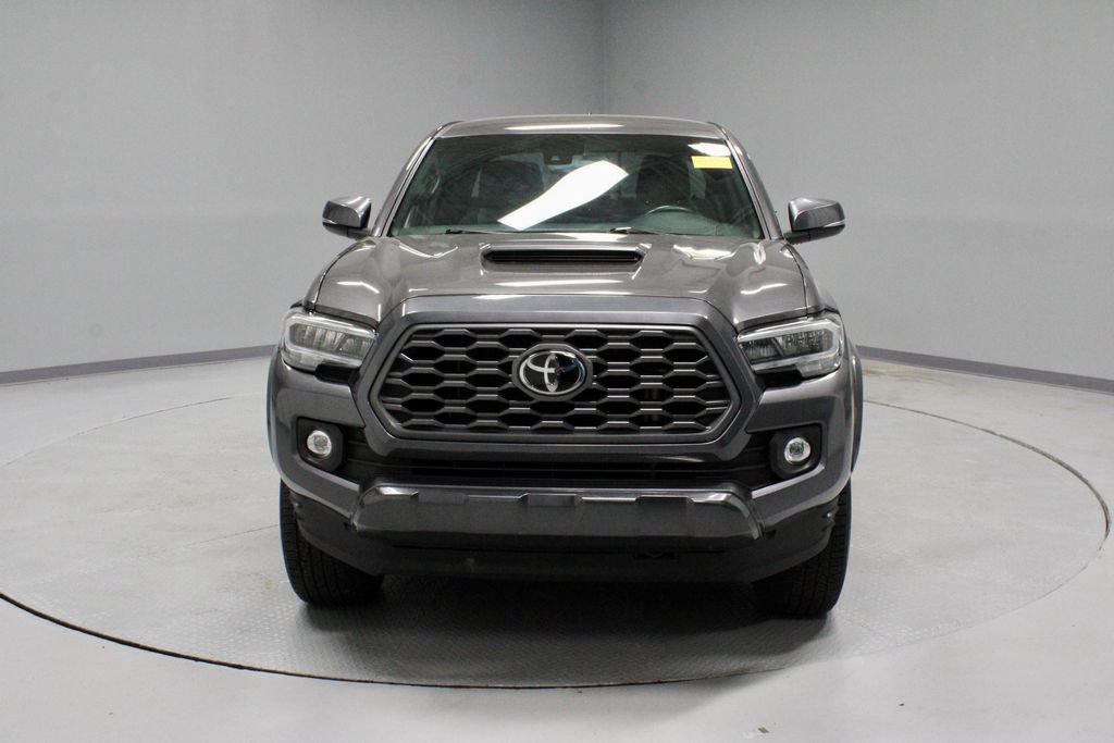 Used 2022 Toyota Tacoma TRD Sport w/ Technology Package AWD/4WD image 5