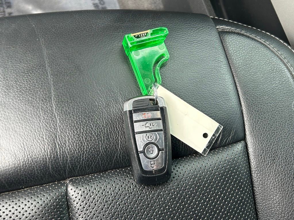 Certified 2021 Ford F350 Lariat w/ Lariat Ultimate Package image 47