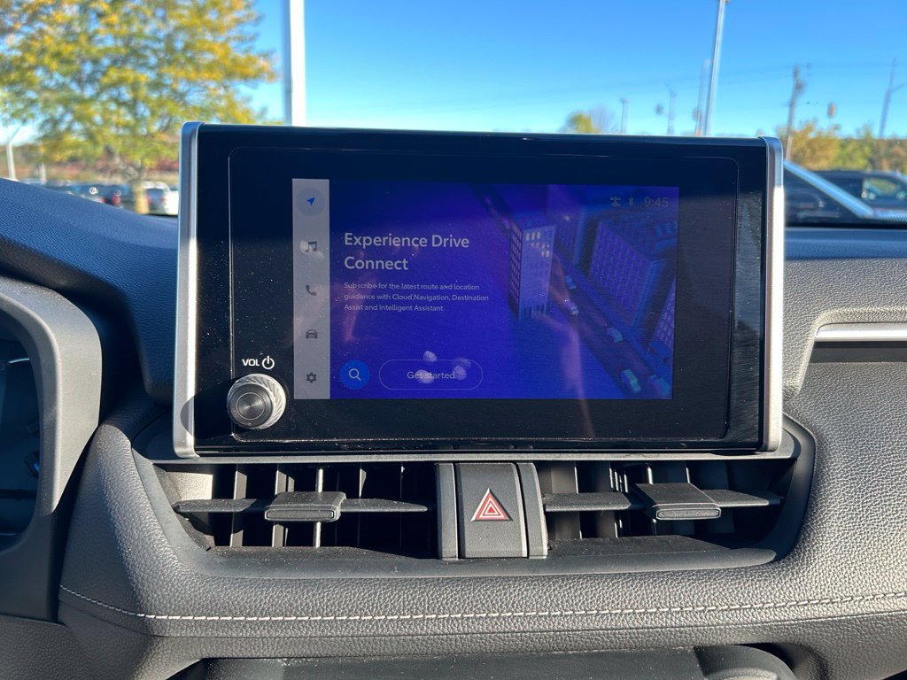 Used 2025 Toyota RAV4 LE AWD/4WD image 15