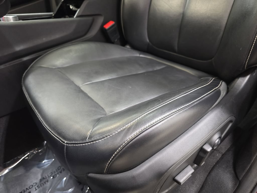 Used 2021 Jeep Grand Cherokee L Limited AWD/4WD image 28