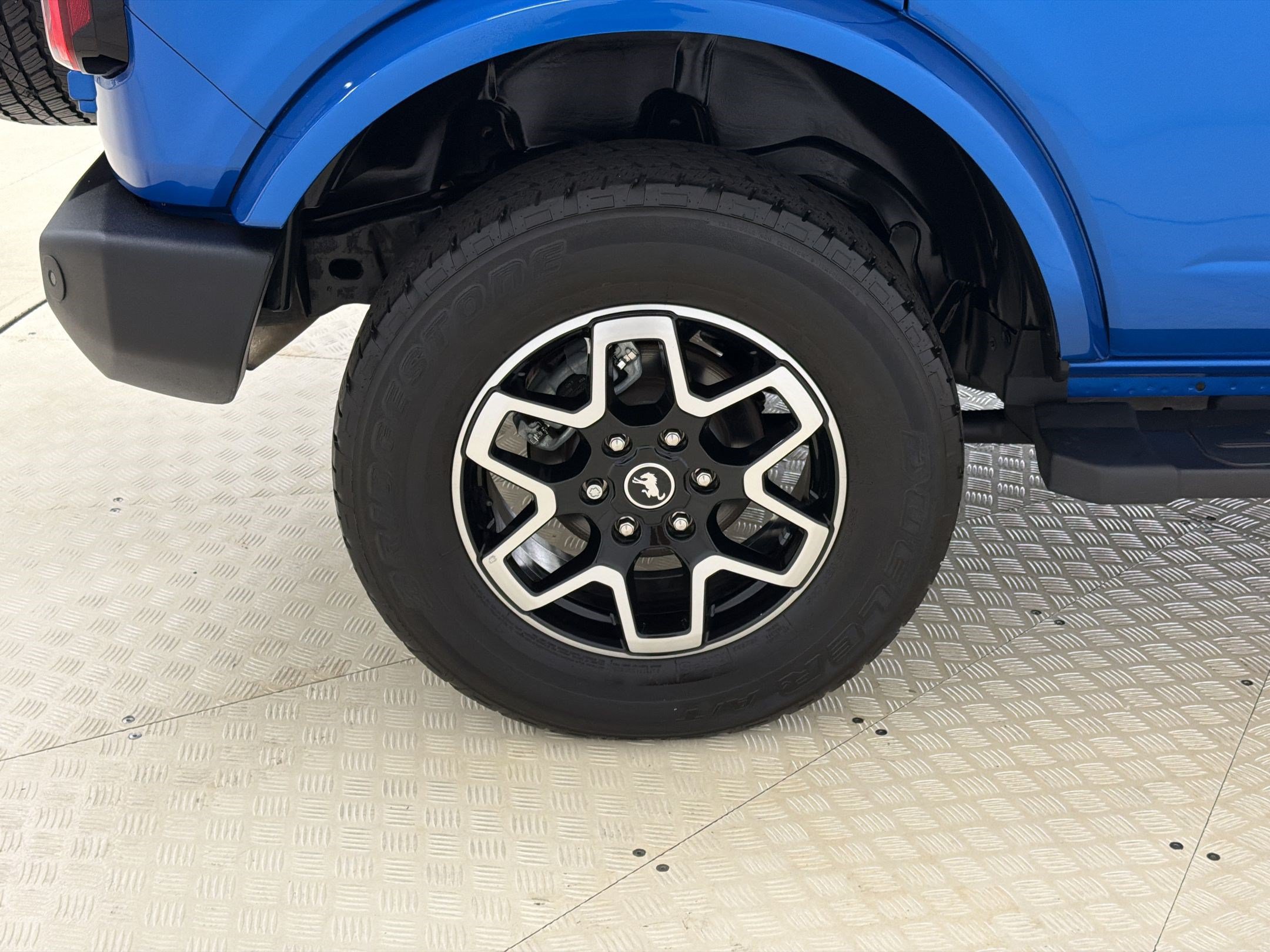 Certified 2023 Ford Bronco Outer Banks AWD/4WD image 13