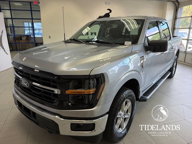 Certified 2025 Ford F150 XLT w/ Equipment Group 301A Standard AWD/4WD image 4