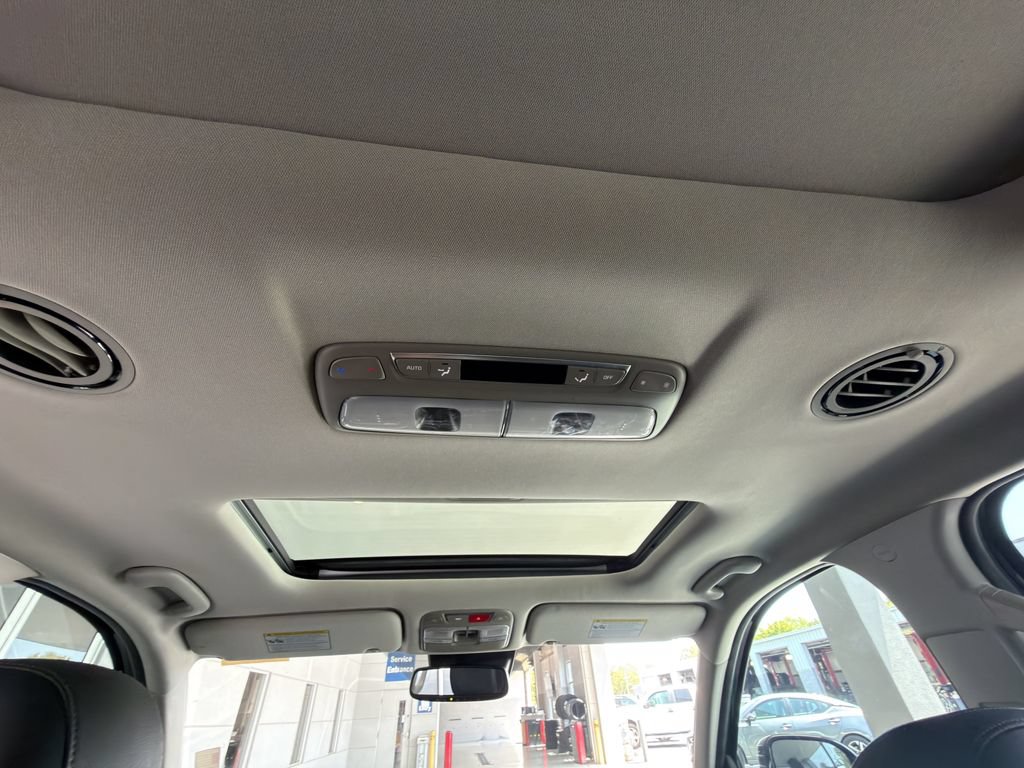 Used 2024 Kia Telluride SX FWD image 12