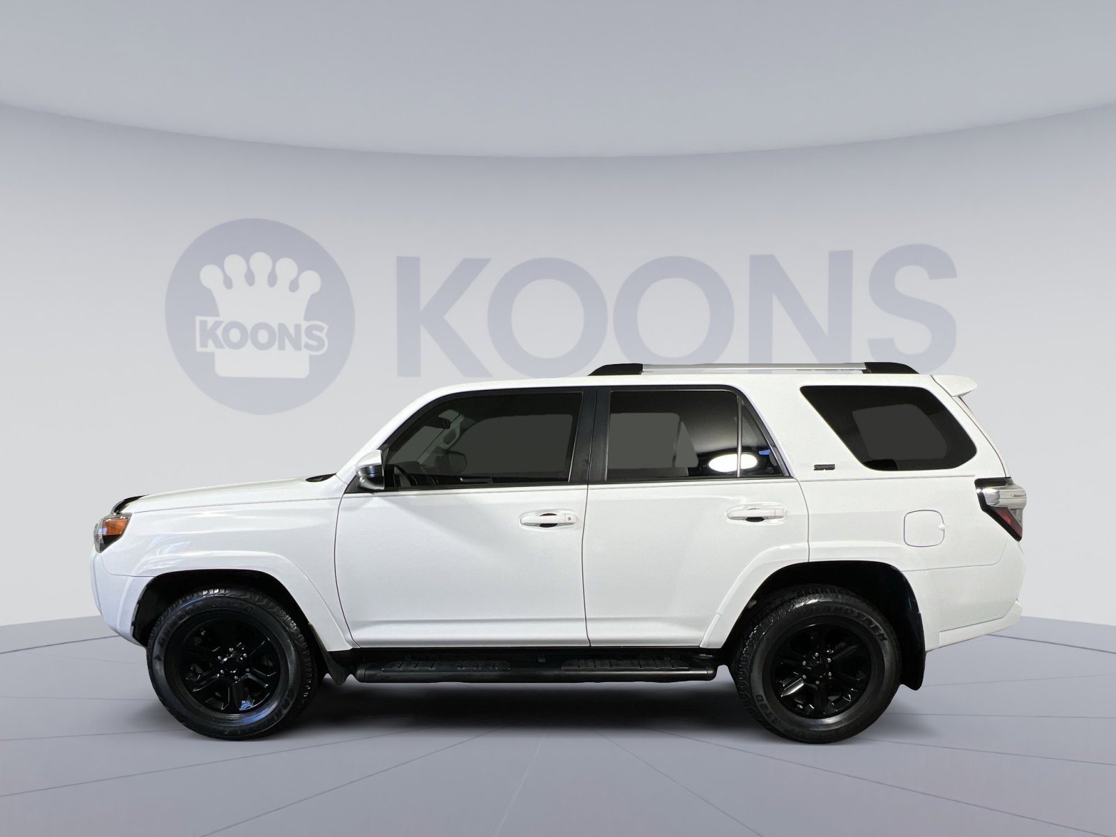 Used 2019 Toyota 4Runner SR5 image 2