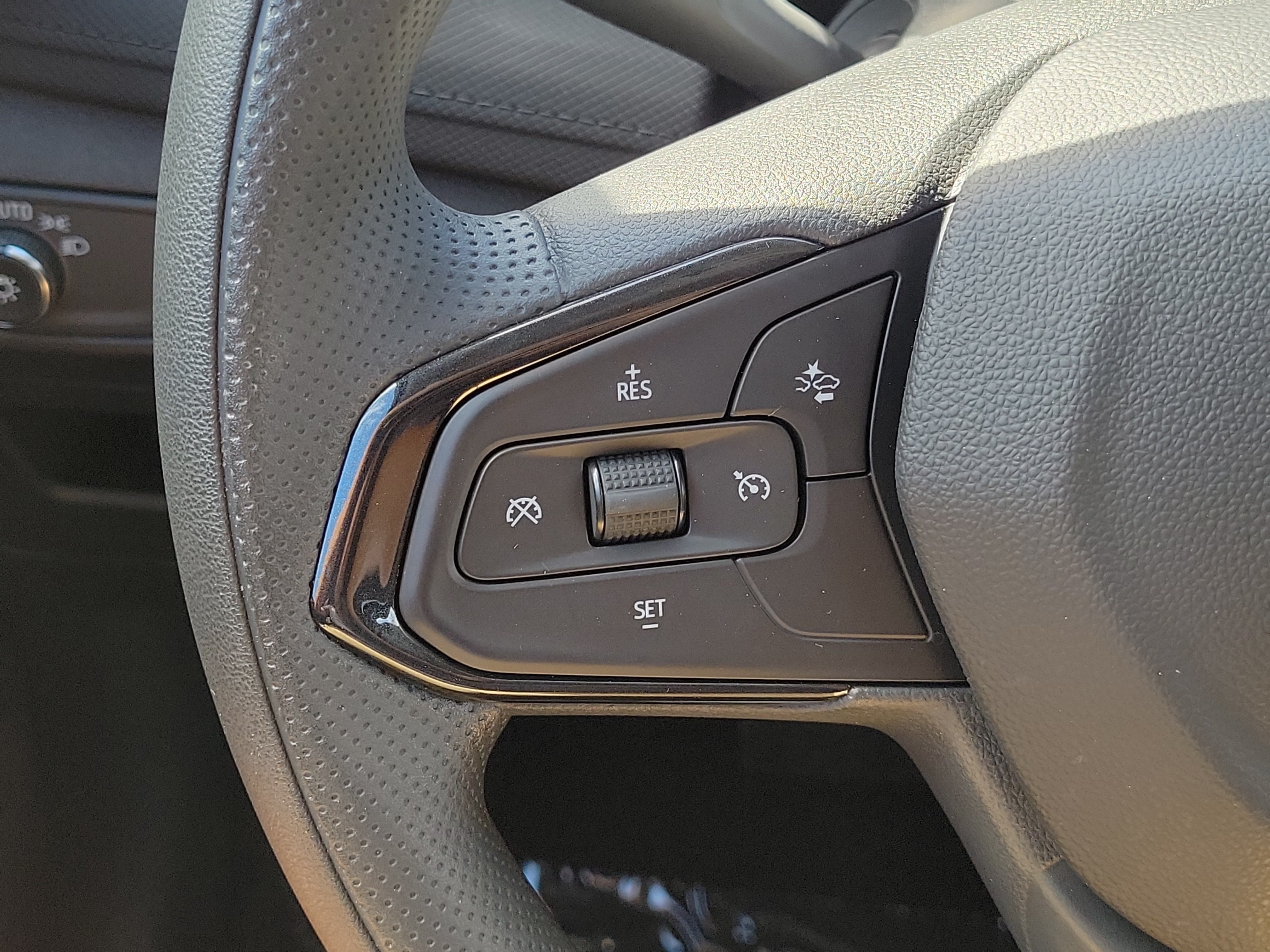 Used 2024 Chevrolet TrailBlazer LT FWD image 26