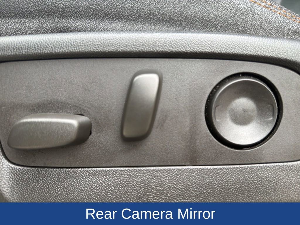 Used 2022 GMC Sierra 1500 AT4 w/ AT4 Premium Package image 13