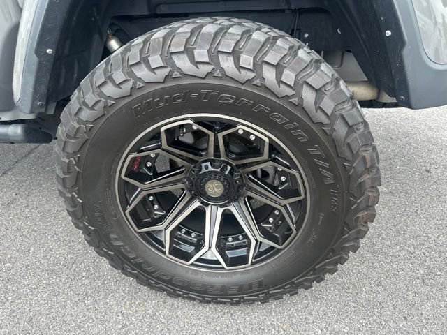 Used 2023 Jeep Gladiator Sport AWD/4WD image 25