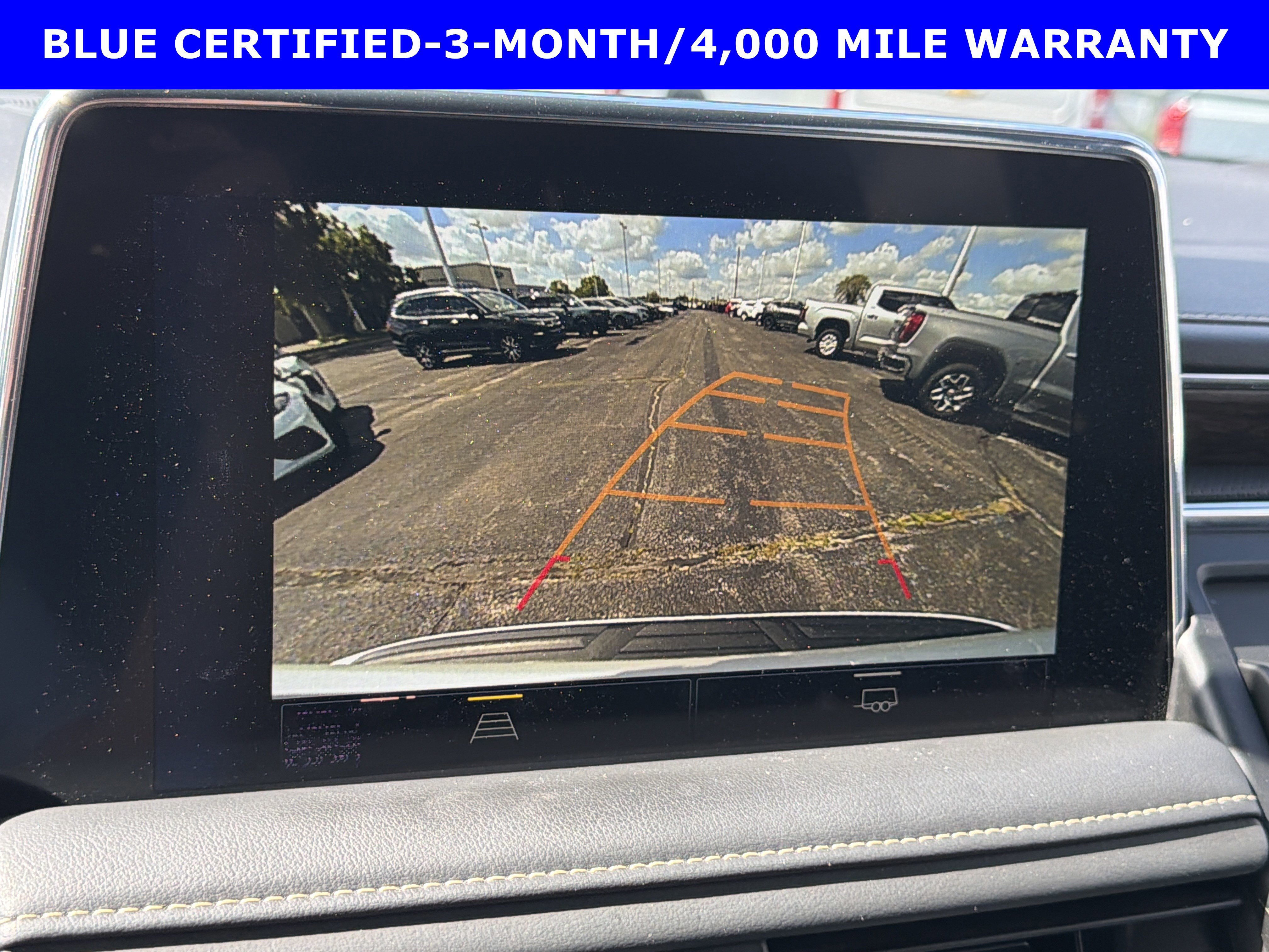 Used 2024 Chevrolet Suburban Premier image 16