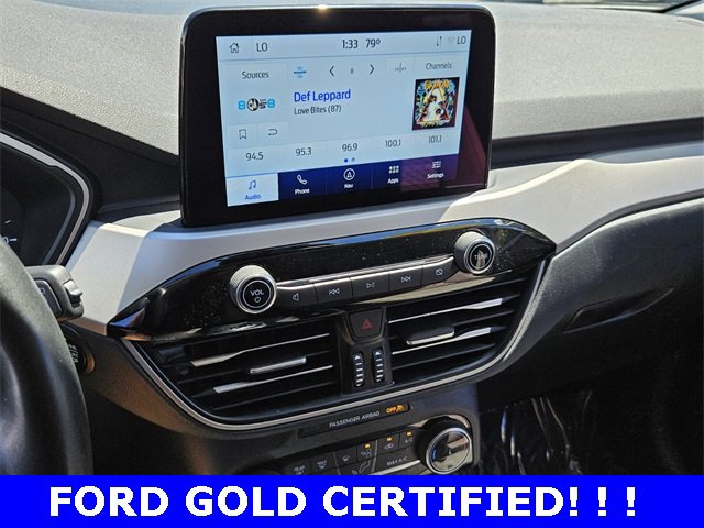 Certified 2022 Ford Escape SE w/ SE Sport Appearance Package image 27