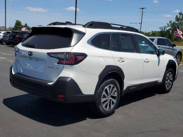 Used 2024 Subaru Outback Premium AWD/4WD image 4