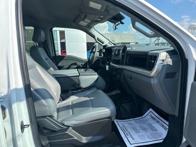 Certified 2023 Ford F250 XL w/ XL Chrome Package AWD/4WD image 7