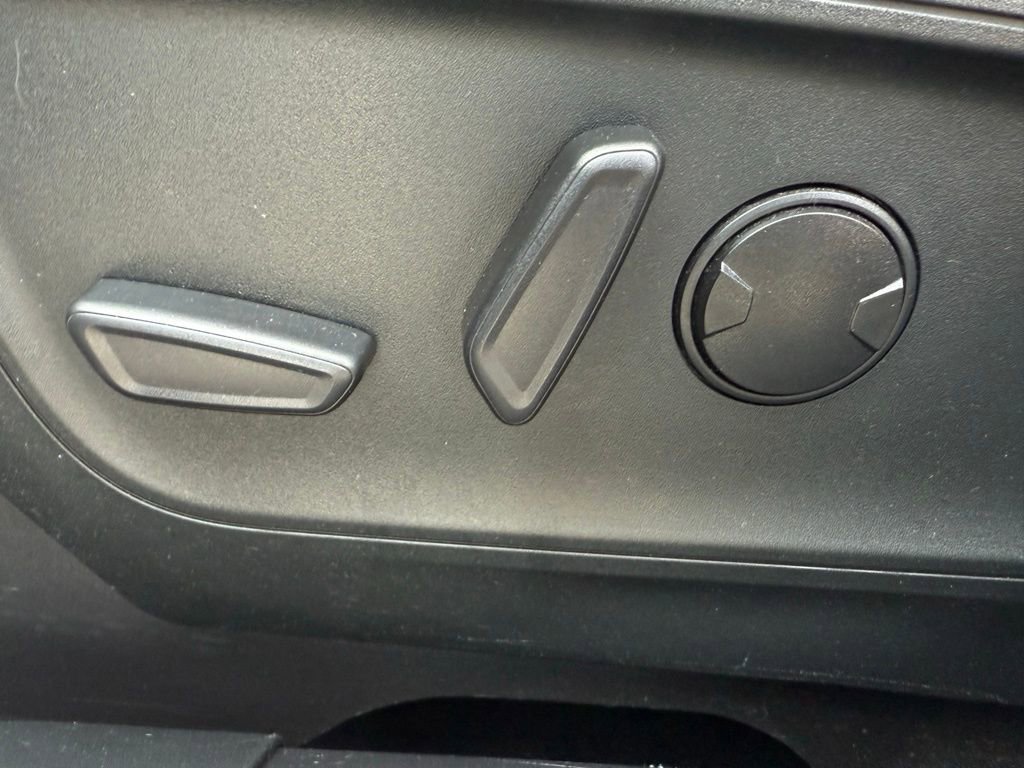 Certified 2022 Ford Escape Titanium w/ Class II Trailer Tow Package image 21