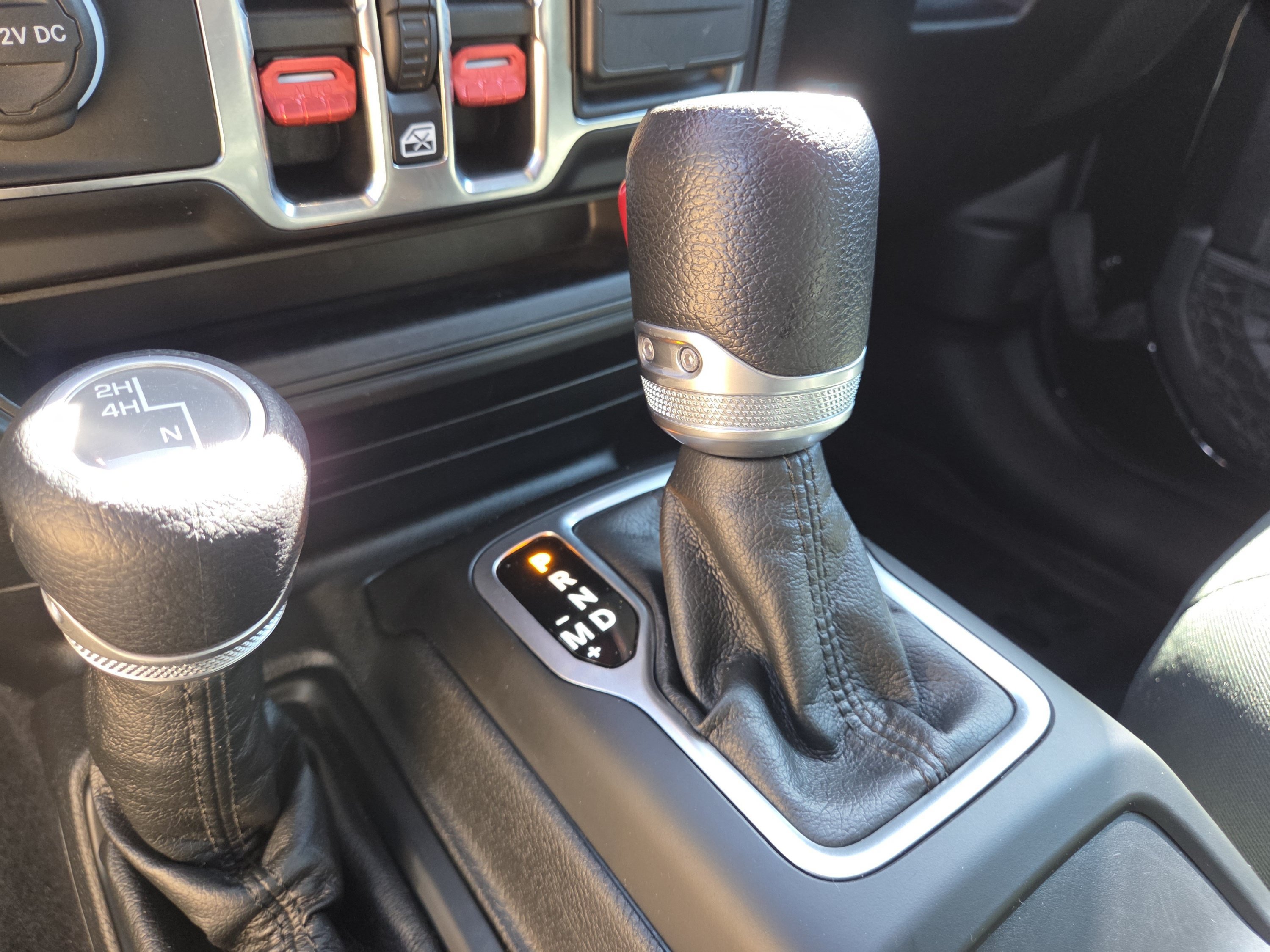 Used 2022 Jeep Gladiator Sport AWD/4WD image 32