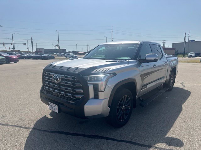 Used 2024 Toyota Tundra Platinum AWD/4WD image 2