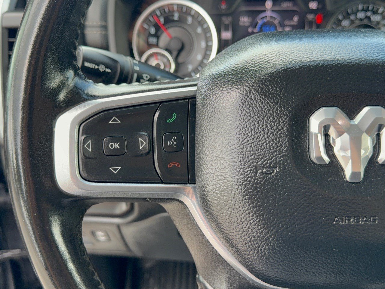 Used 2022 RAM 1500 Laramie AWD/4WD image 18