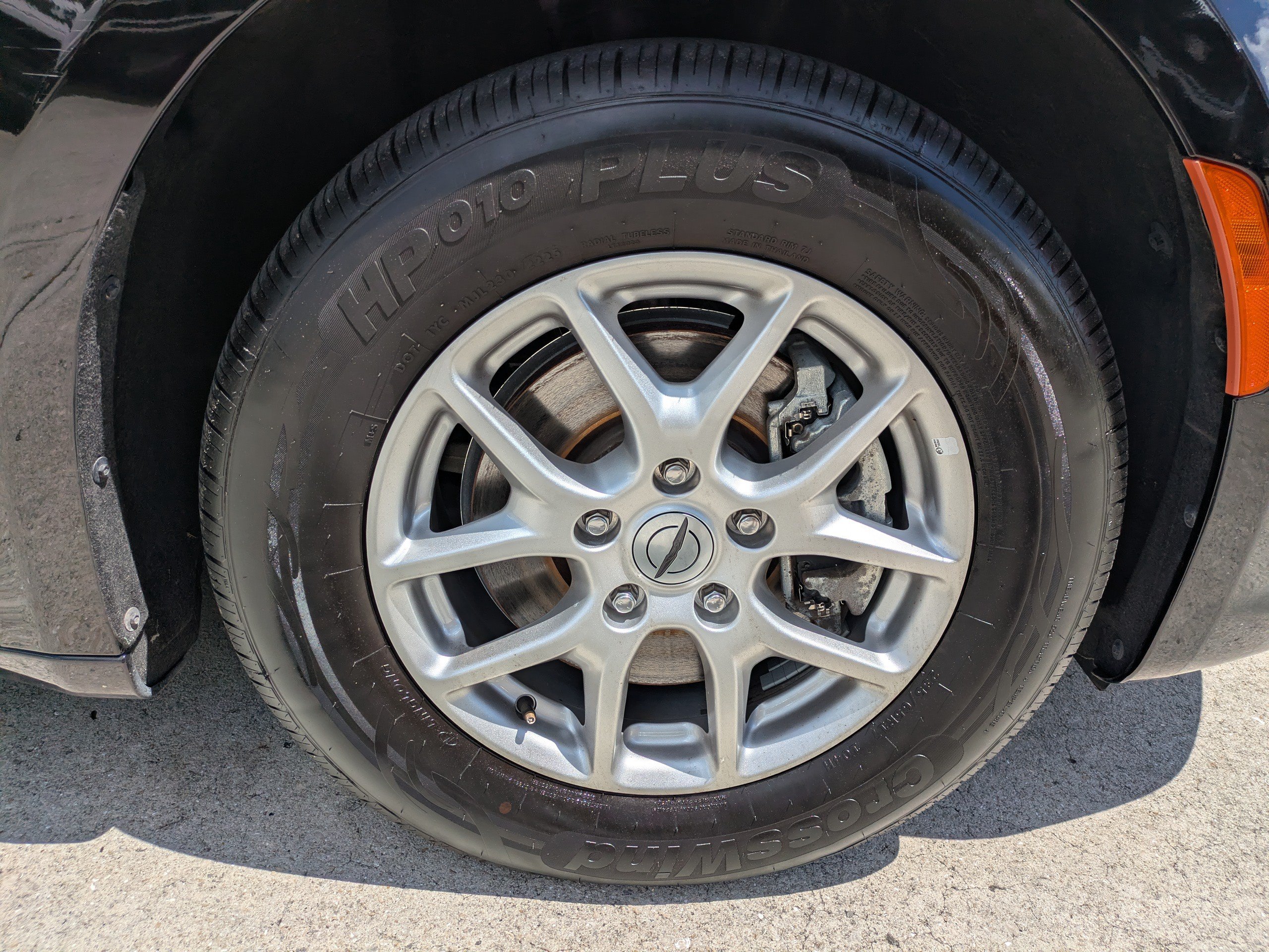 Used 2024 Chrysler Pacifica Touring-L FWD image 11