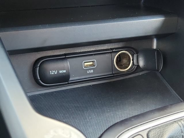 Used 2024 Kia Soul LX w/ Option Group 015 FWD image 31