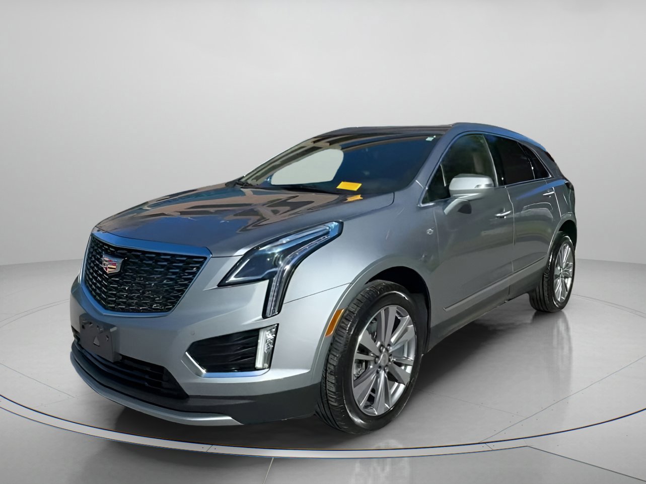 Used 2025 Cadillac XT5 Premium Luxury image 4