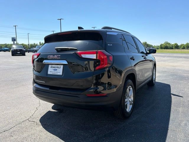 Used 2023 GMC Terrain SLE w/ Driver Convenience Package FWD image 5