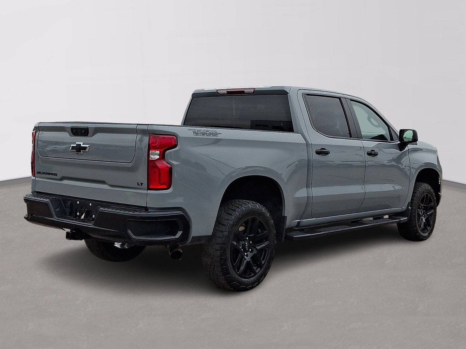 Used 2024 Chevrolet Silverado 1500 LT Trail Boss w/ Dark Appearance Package image 6