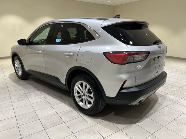 Certified 2020 Ford Escape SE FWD image 3