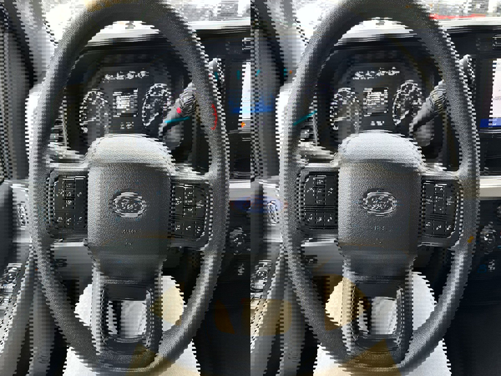 Certified 2024 Ford F250 XLT w/ Snow Plow/Camper Package image 14