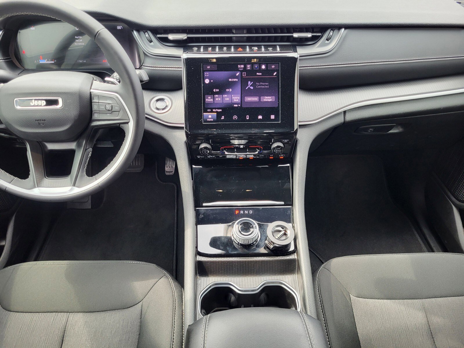 Used 2025 Jeep Grand Cherokee L Laredo image 15