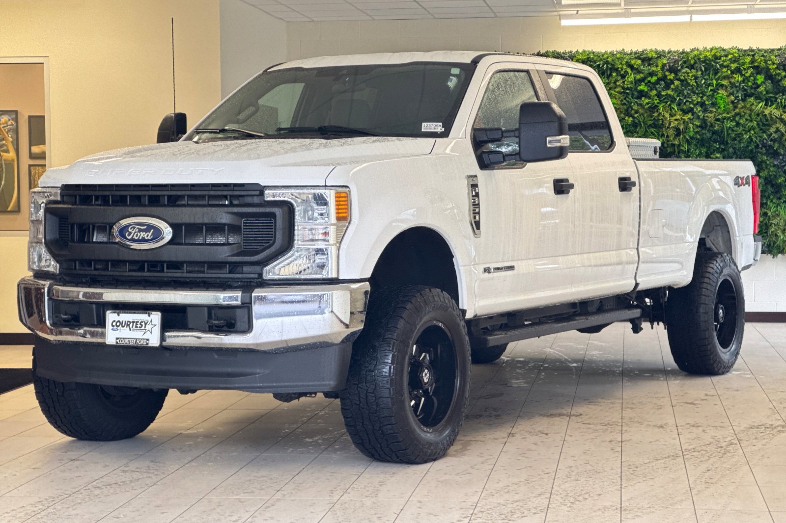 Certified 2022 Ford F350 XL w/ Power Equipment Group image 8
