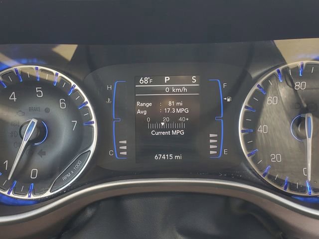 Used 2023 Chrysler Voyager LX image 12