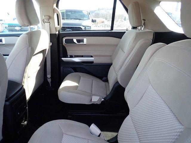 Certified 2023 Ford Explorer XLT image 17