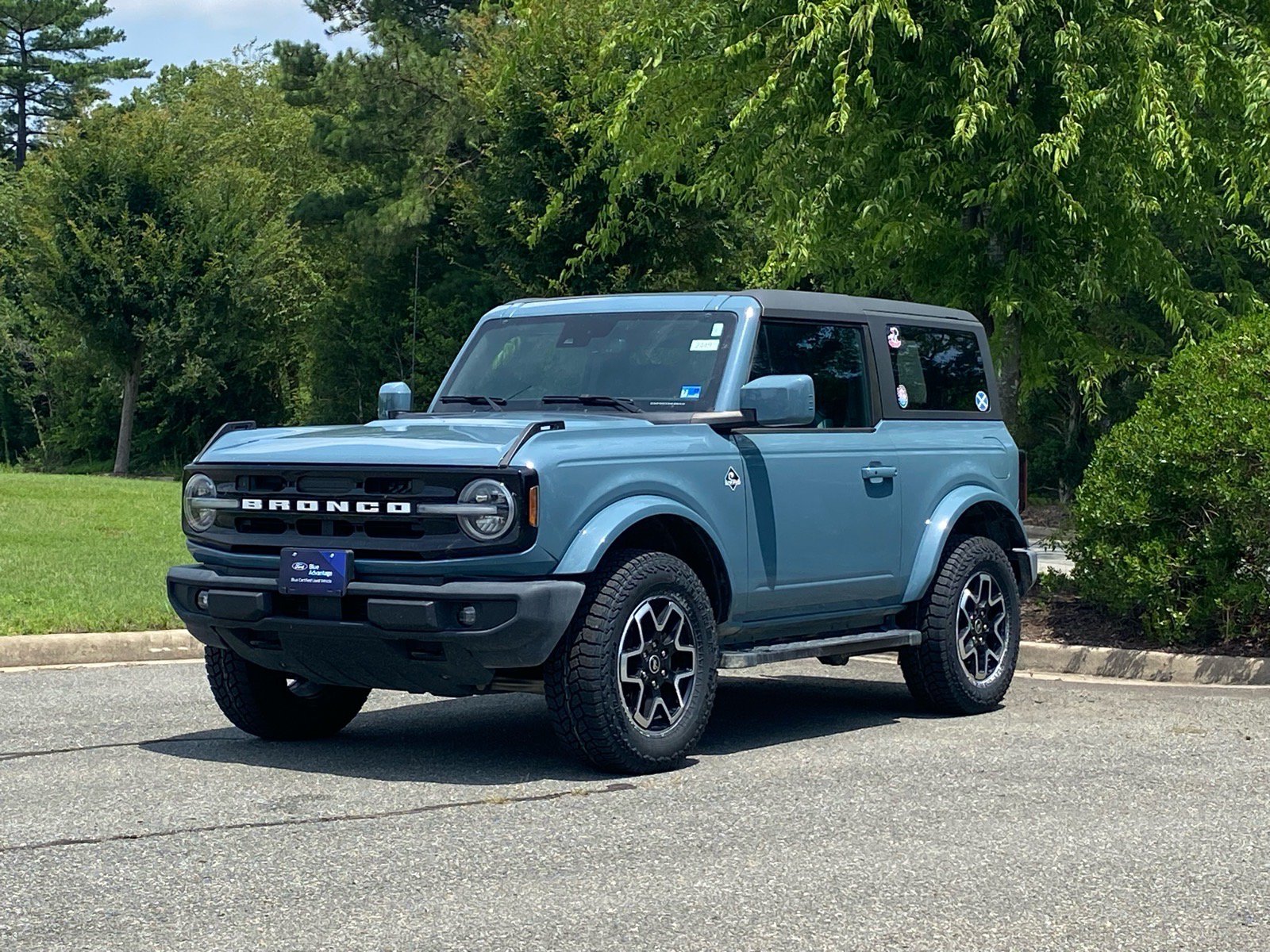 Certified 2022 Ford Bronco Outer Banks AWD/4WD image 2